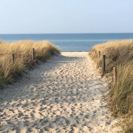 Apartment Silva - Leuchtturmblick Mit Fahrradkellerstellflaeche Kuehlungsborn